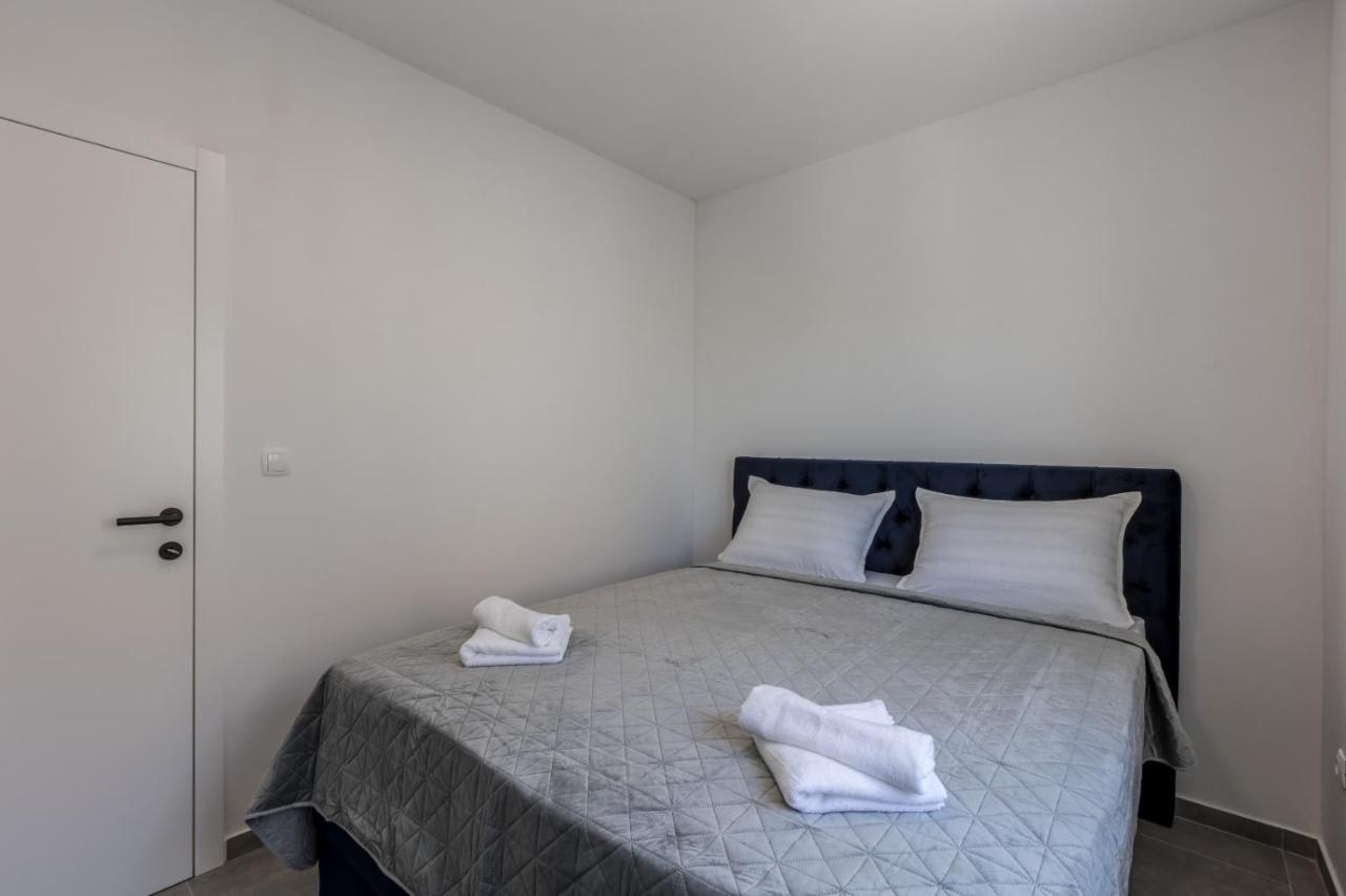 Carpe Diem Luxury Apartments Rogoznica  Bagian luar foto