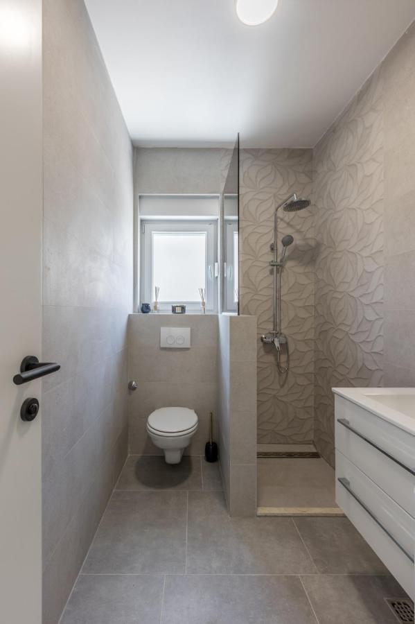 Carpe Diem Luxury Apartments Rogoznica  Bagian luar foto