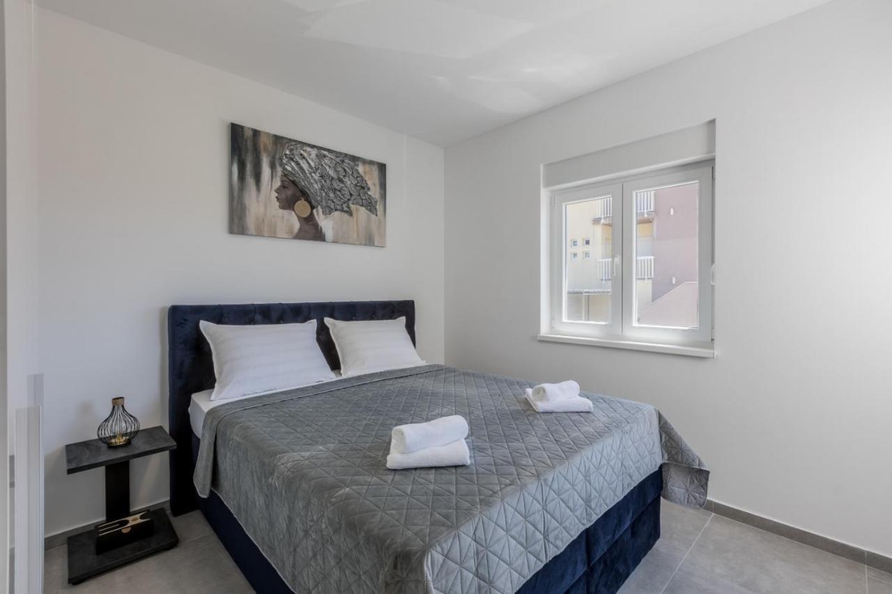 Carpe Diem Luxury Apartments Rogoznica  Bagian luar foto