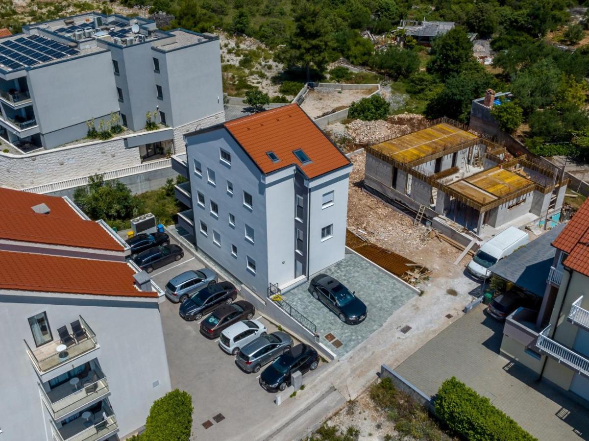 Carpe Diem Luxury Apartments Rogoznica  Bagian luar foto