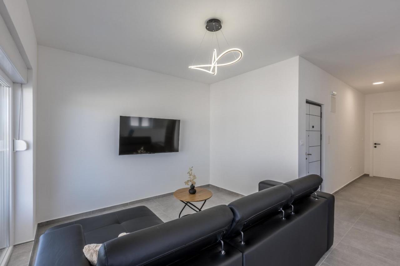 Carpe Diem Luxury Apartments Rogoznica  Bagian luar foto